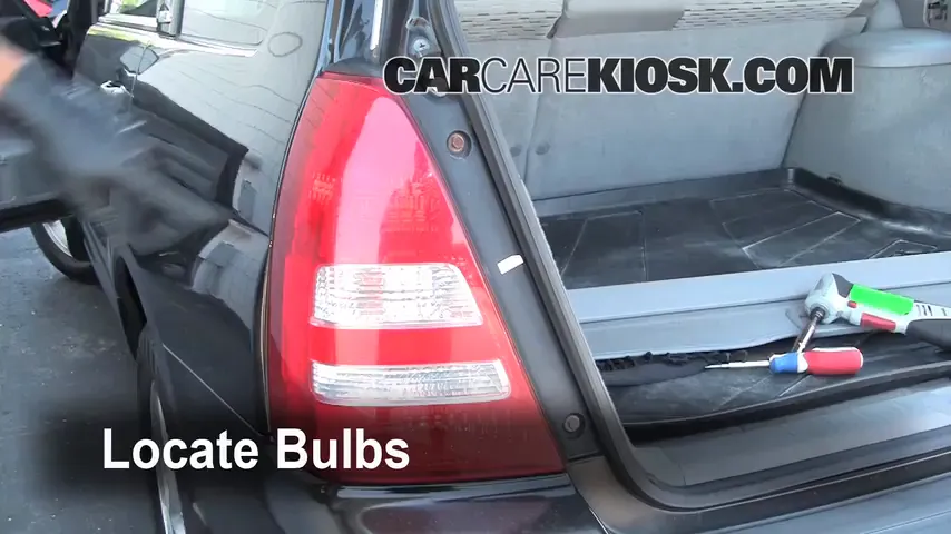 2003 Subaru Forester XS 2.5L 4 Cyl. Lights
